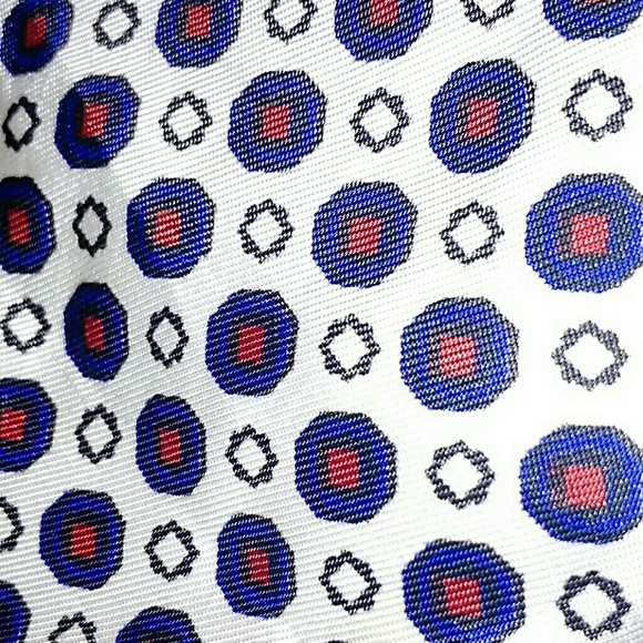 Vin Spotted Scarf - Picture 4 of 6